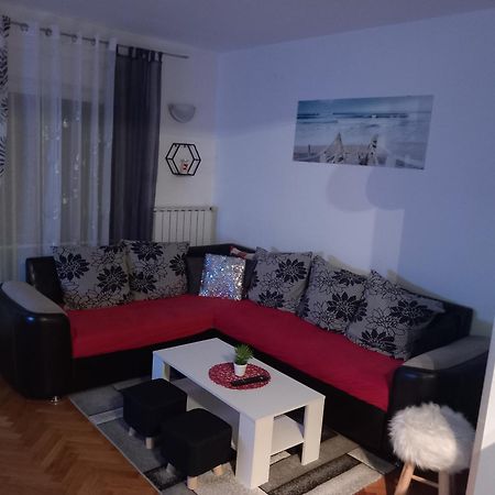 Apartman Petra Palit Exterior foto