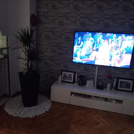 Apartman Petra Palit Exterior foto